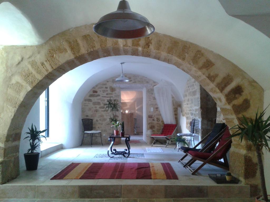 Guesthouse De Cambis B&B Ремулен Экстерьер фото